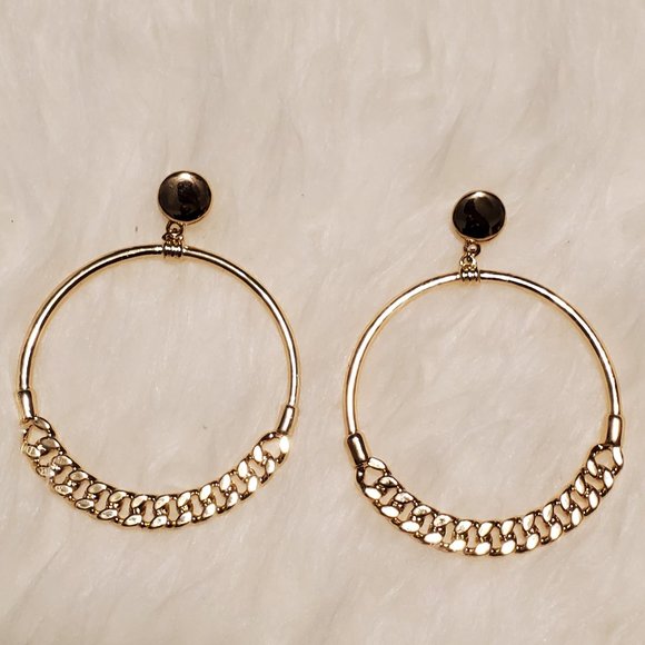 Gold Chain Hoops - Picture 1 of 3